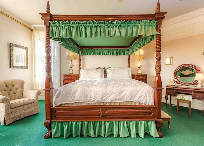 Amethyst Inn
