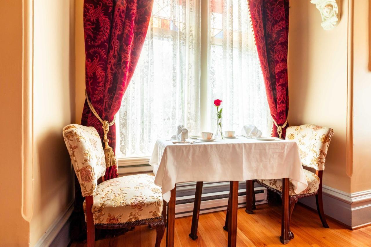 Couette-café Amethyst 3*
